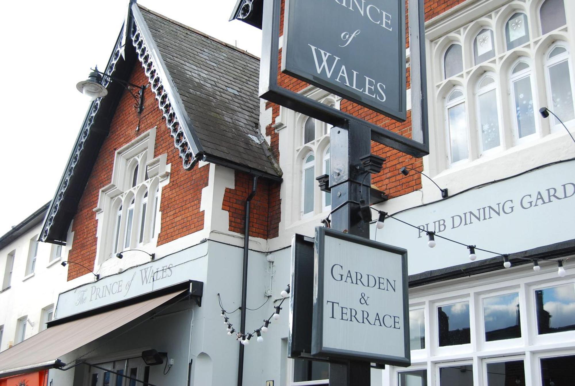 Hampton Court Snug Walk To Train & Palace 东莫尔西 外观 照片